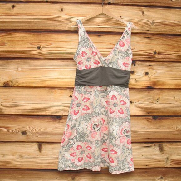 Patagonia Organic Cotton Floral Dress - Picture 2 of 8